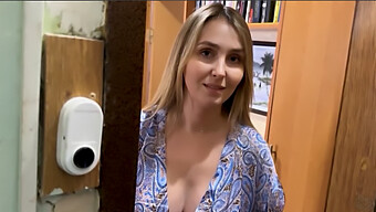 Una Milf Russa Con Un Gran Culo Viene Scopata In Un Video Amatoriale Fatto In Casa