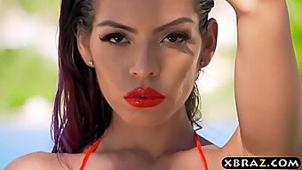 La Prosperosa Piscina Yurizan Beltran Gode Di Sesso Anale Hardcore