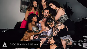 Ember Snow Y Madi Collins Se Involucran En Sexo Oral Y Anal Con Sus Miembros Del Grupo De Apoyo